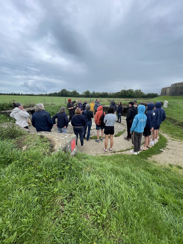 Groupe visite guidée de la batterie d'Azeville